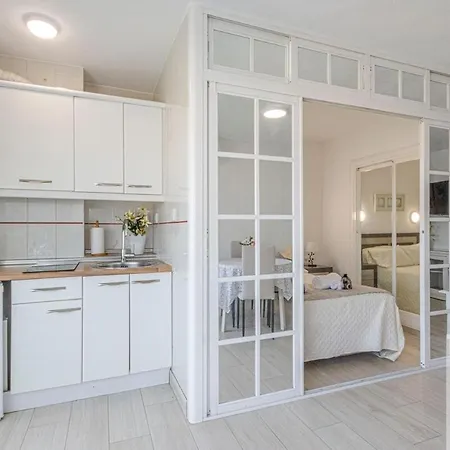 With Excellent Sea Views In Maite 2 *